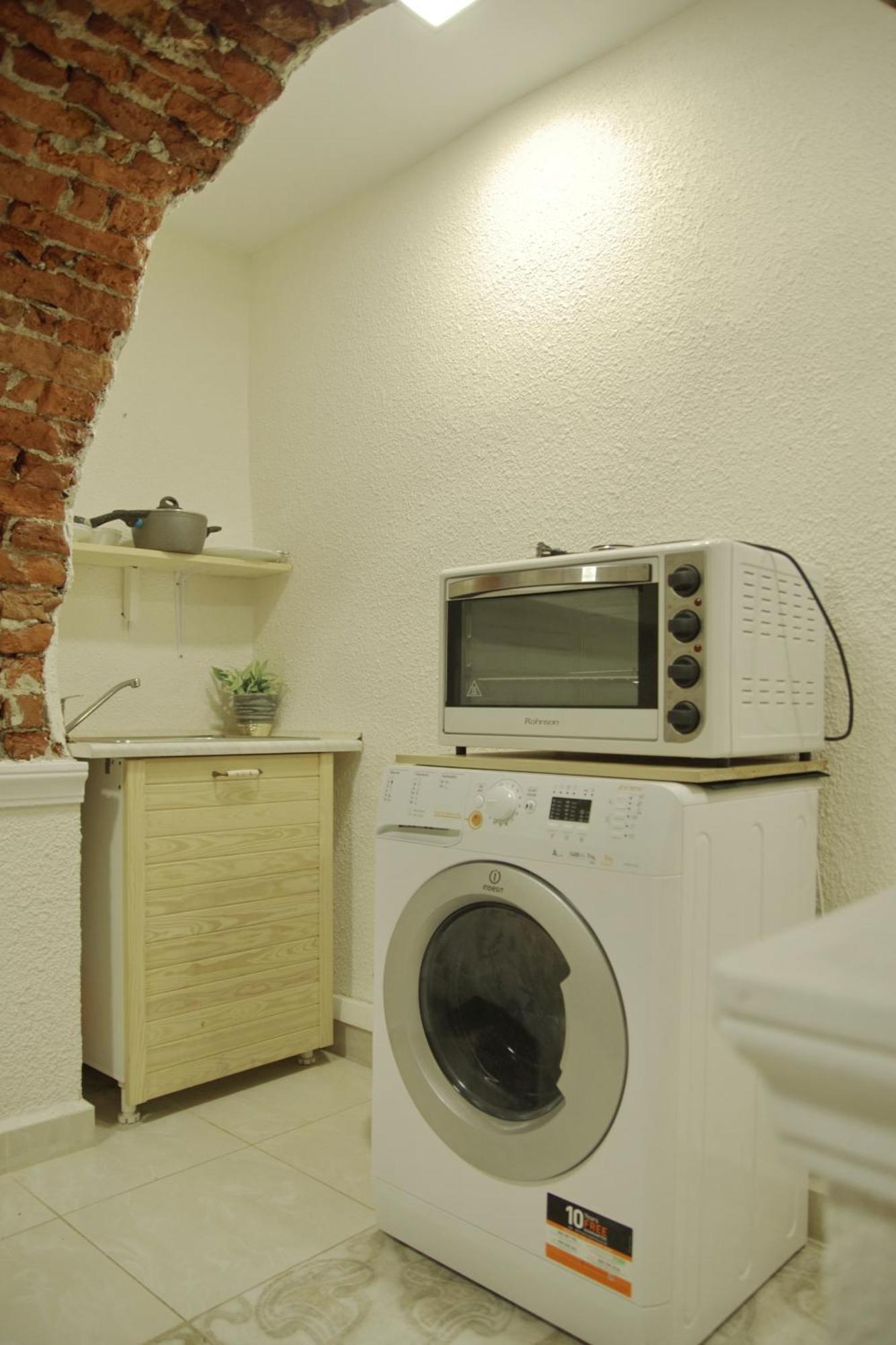 Balkan Rooms & Studios In Downtown ソフィア エクステリア 写真